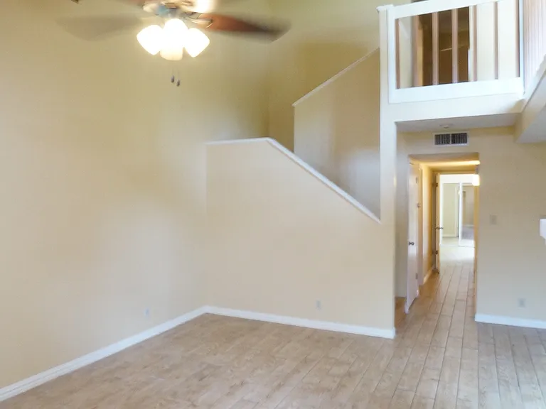 1742 Timberwood Dr — Photo 12