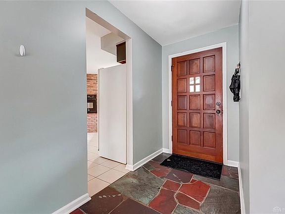 5th image of 2083 Hamlet Dr
