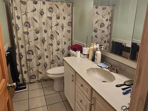 4th image of 3245 Desert Sage Dr
