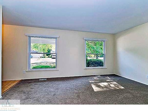 2nd image of 1911 N Hayford Ave