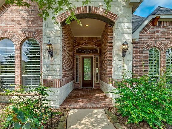 3rd image of 107 S Beech Springs Cir
