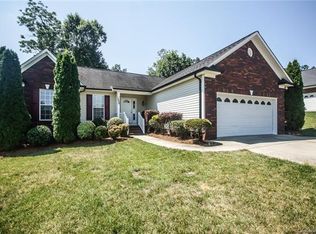 1229 Danielle Downs Ct SE, Concord, NC 28025