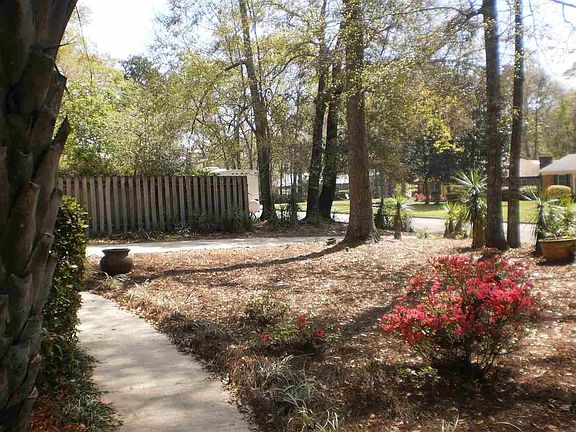 5th image of 2276 Hampshire Way
