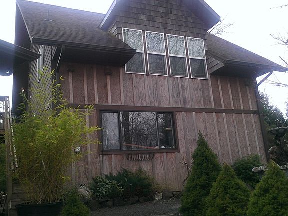 3rd image of 672 E Enchantment Dr