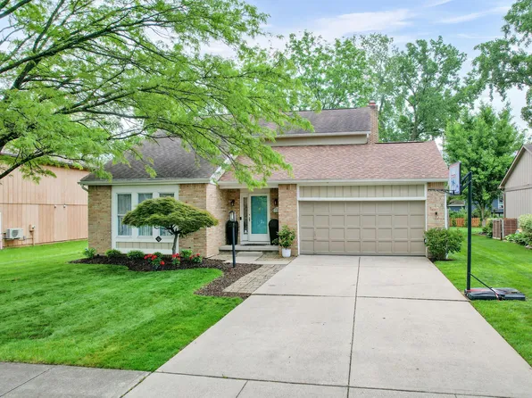 3308 Woods Mill Dr, Hilliard, OH 43026
