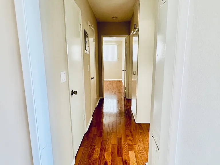 2714 W Clark Ave #F3 — Photo 7