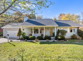 10589 Home Shore Dr, Pinckney, MI