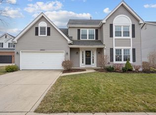 39W655 Terney Sq, Geneva, IL 60134