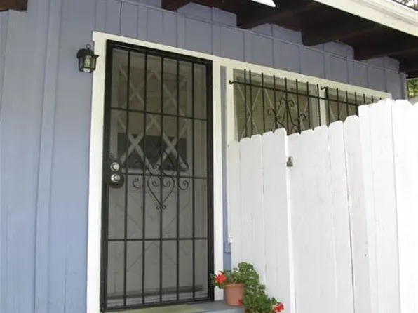 1414 N Beverly Glen Blvd, Los Angeles, CA 90077
