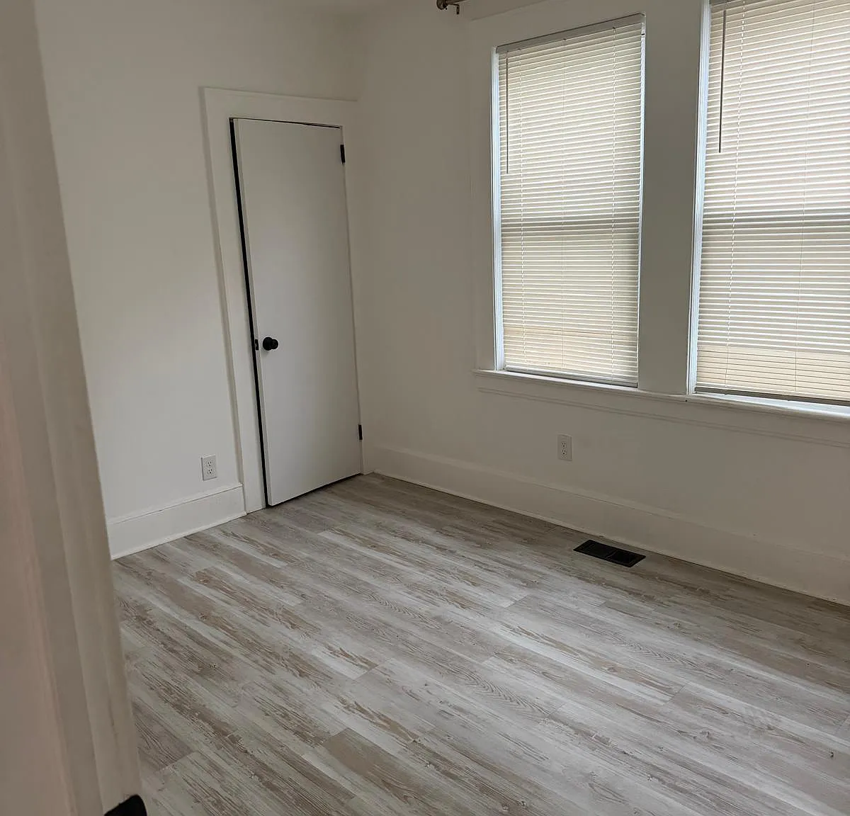 3 bed, $2,800 — Photo 4