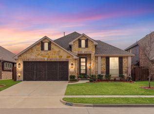 3260 Southampton Dr, Mesquite, TX 75181