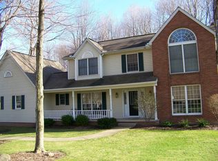 8259 Garfield Dr, Garrettsville, OH 44231