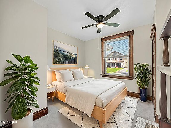 3rd image of 2421 Kenilworth Ave #1