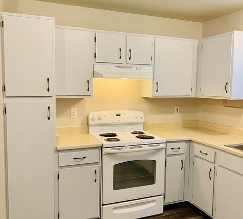 4th image of 9604 Sugar Hill Dr Building B