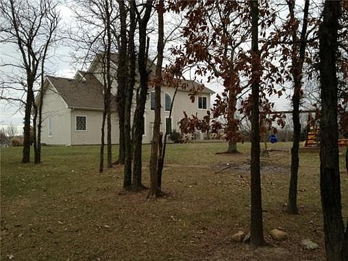 4th image of 11122 Winchester Dr