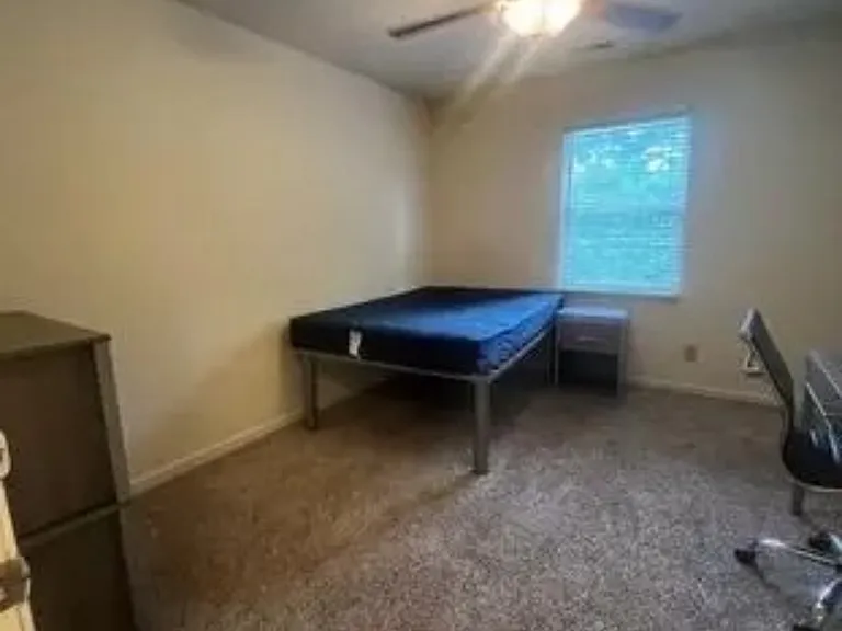 1722 Brice St #H — Photo 11