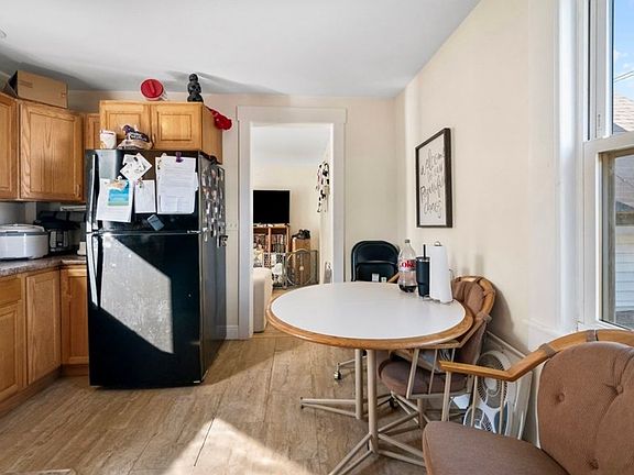 2nd image of 176 Mill St #2