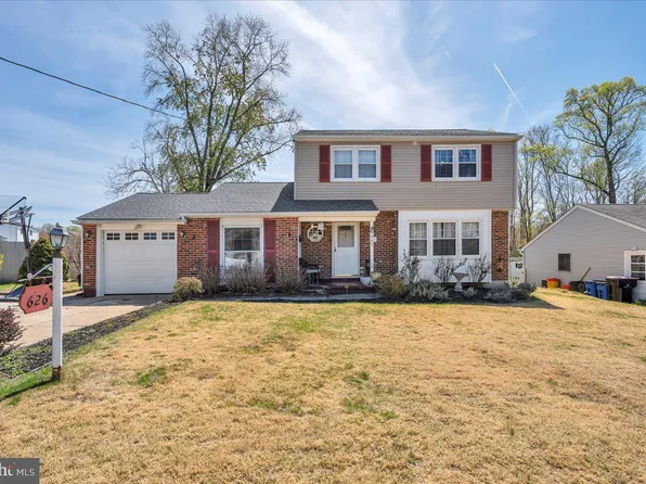 626 Fay Ann Dr, Blackwood, NJ 08012