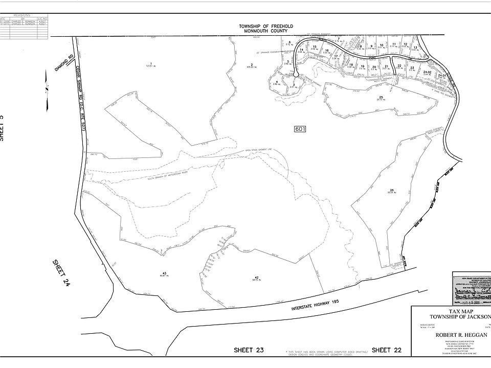 2nd image of 3 North Pointe Drive