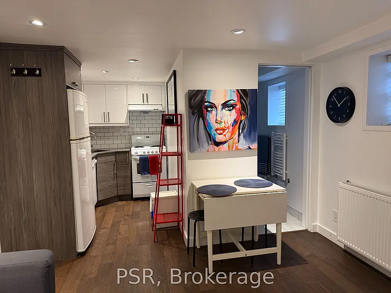 54A Galley Ave #B — Photo 10