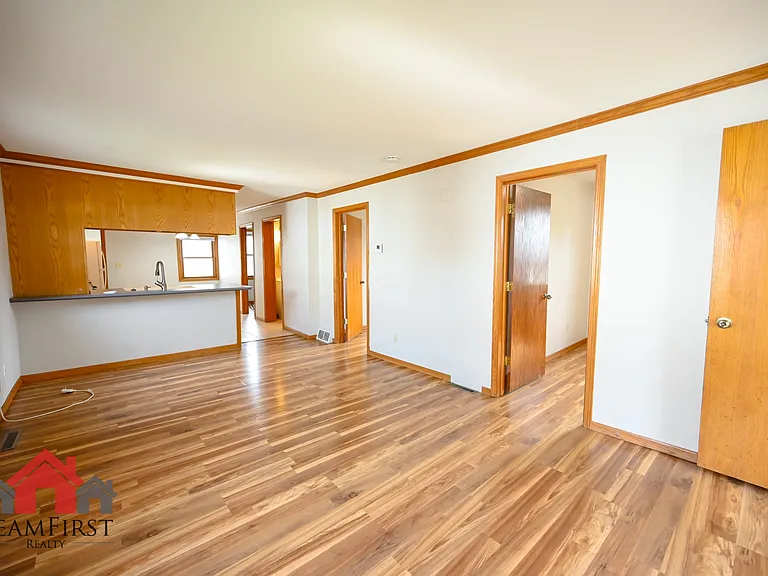 608 Central St — Photo 5