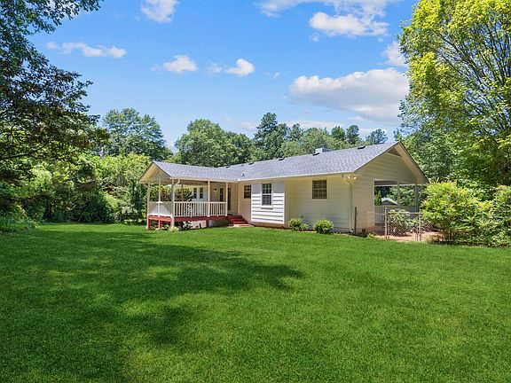 2nd image of 3657 Oakland Ln