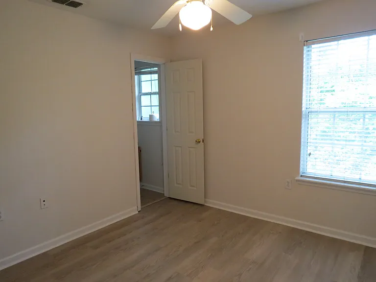 2738 W Tharpe St #903 — Photo 15