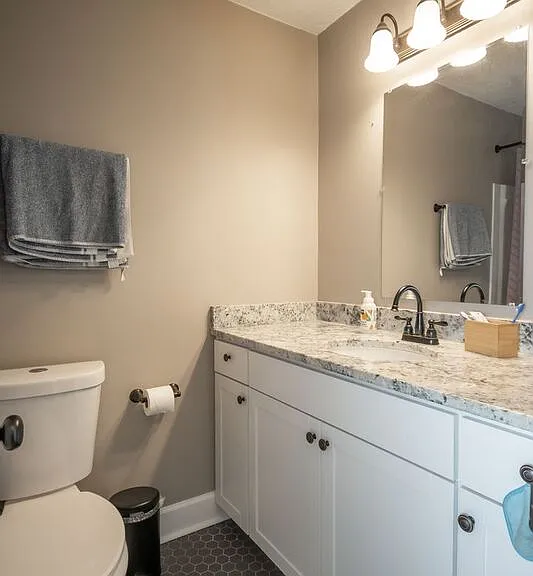 281 Rhodes Dr — Photo 26