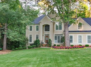 180 Streamview Ct, Fayetteville, GA