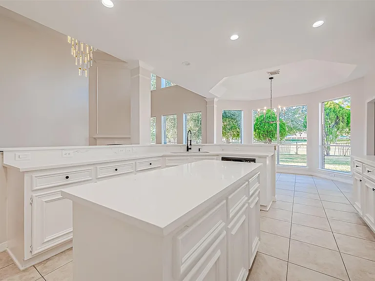 11210 Hundred Bridge Ln — Photo 17