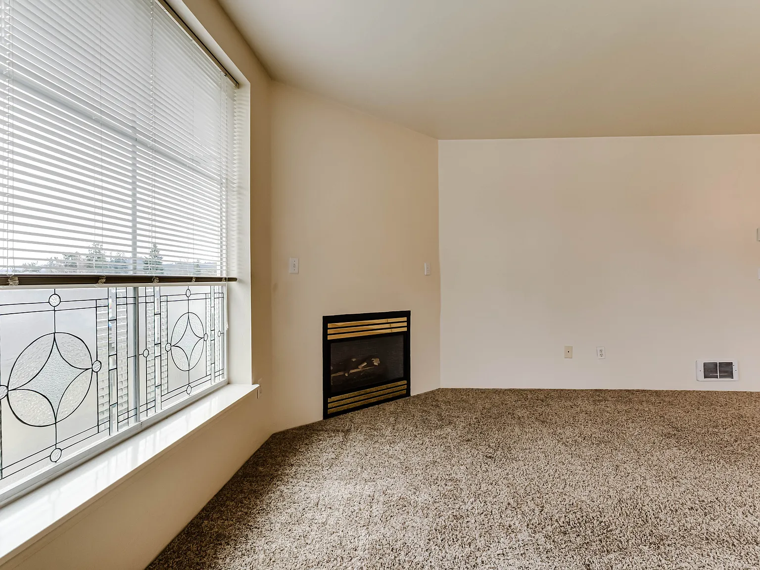 Kambria Village Apartments — Photo 4