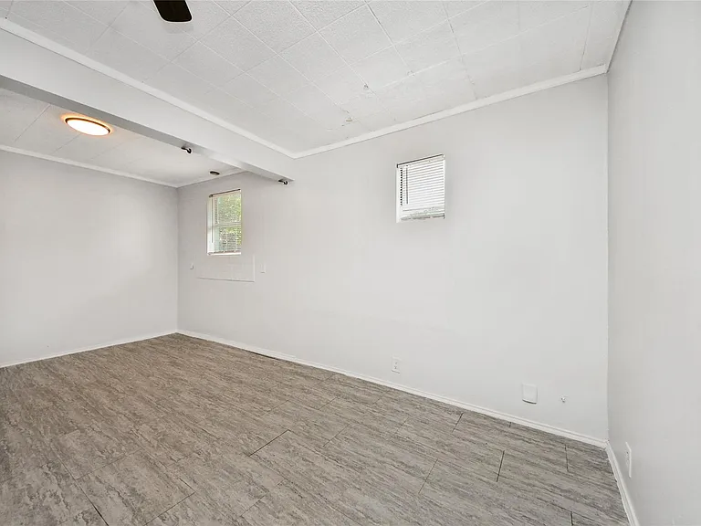 814 Broadway St #A — Photo 12