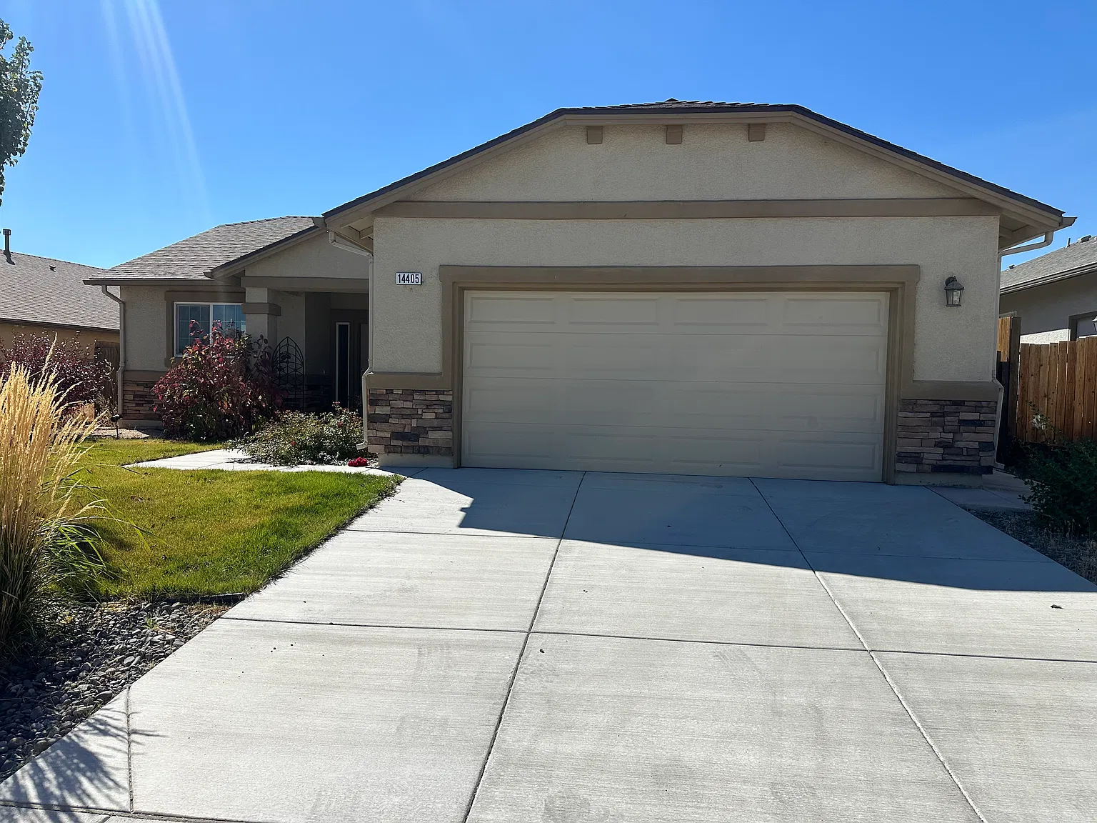 3 bed, 1439 sqft, $2,495 — Photo 2