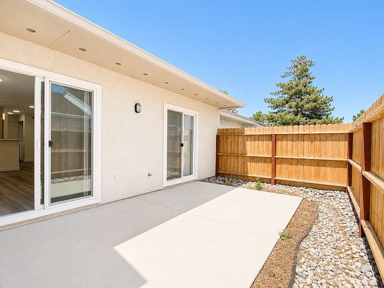 Quail Manor Townhomes — Photo 22
