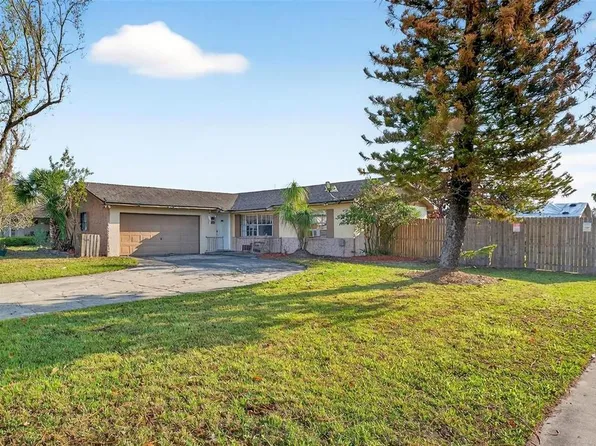 467 Constitution Dr, Orlando, FL 32809