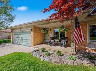 47391 Kathleen Rd, Macomb, MI 48044