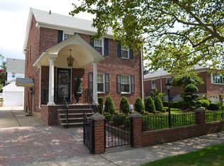 4509 192nd St, Flushing, NY 11358
