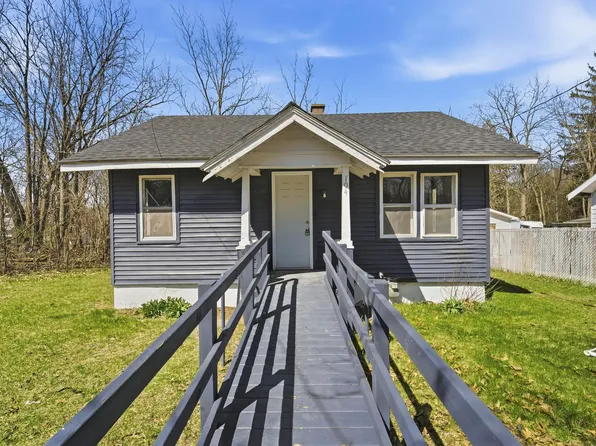 104 Roosevelt Ave W, Battle Creek, MI 49037