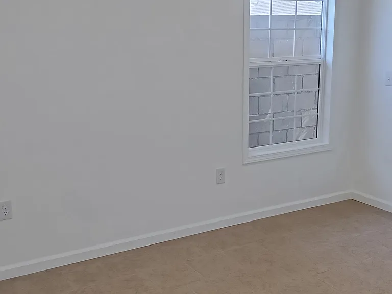 11410 Horton Ave — Photo 7