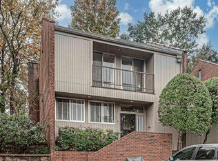 5751 Barfield Cir, Memphis, TN 38120