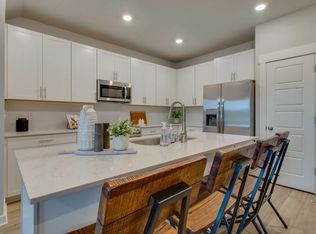 2710 Fordham St, Columbia, TN 38401