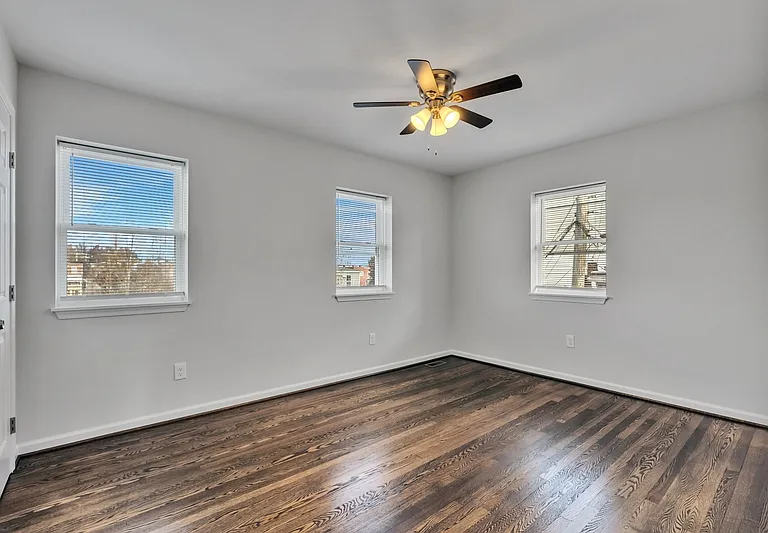 2301 Riggs Ave — Photo 9
