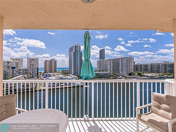 3rd image of 121 Golden Isles Dr APT 1003
