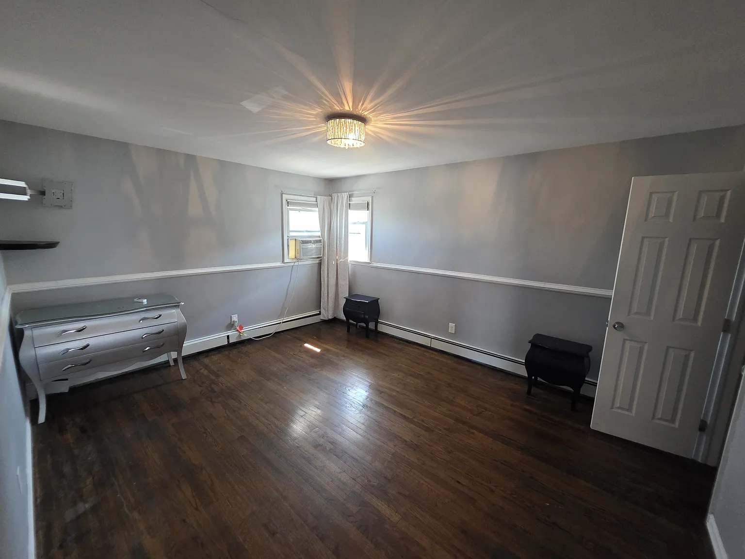3 bed, 1200 sqft, $2,900 — Photo 3