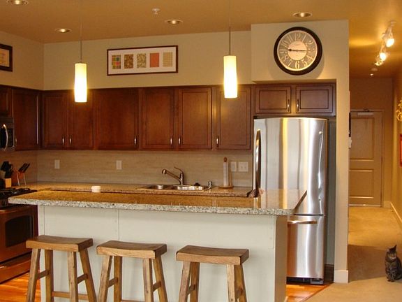 5th image of 3111 Newmarket St Unit 408