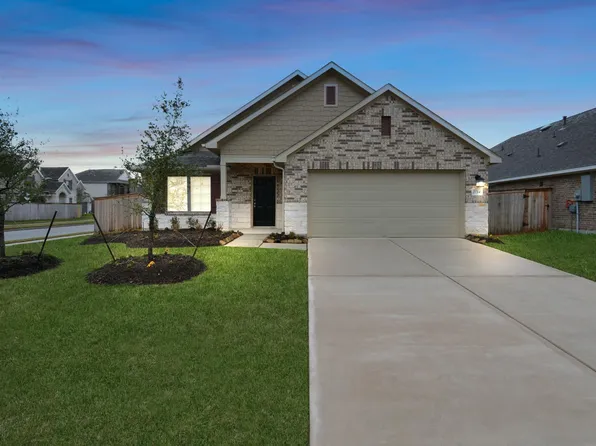 2734 San Bernard Dr, Fresno, TX 77545