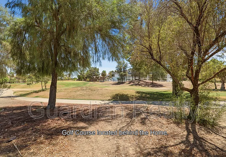 3007 La Mesa Dr — Photo 17