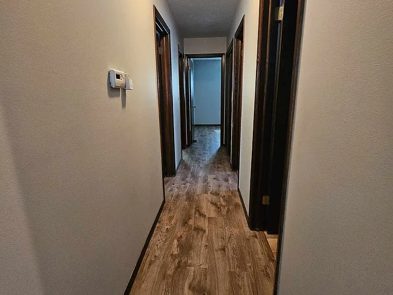 302 Merrill Ave — Photo 43