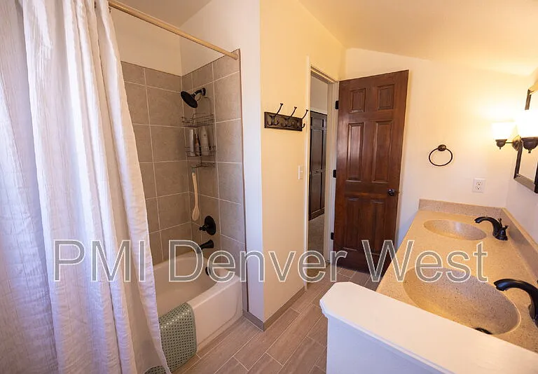 16821 E Hialeah Ave — Photo 18