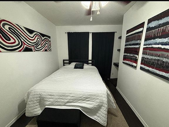 2nd image of 5902 Valparaiso Way